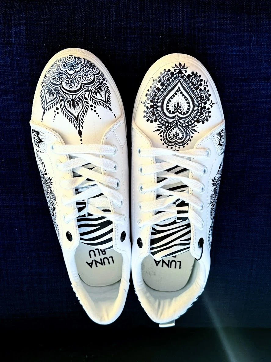 Mum Shoes — photo 1 of 3